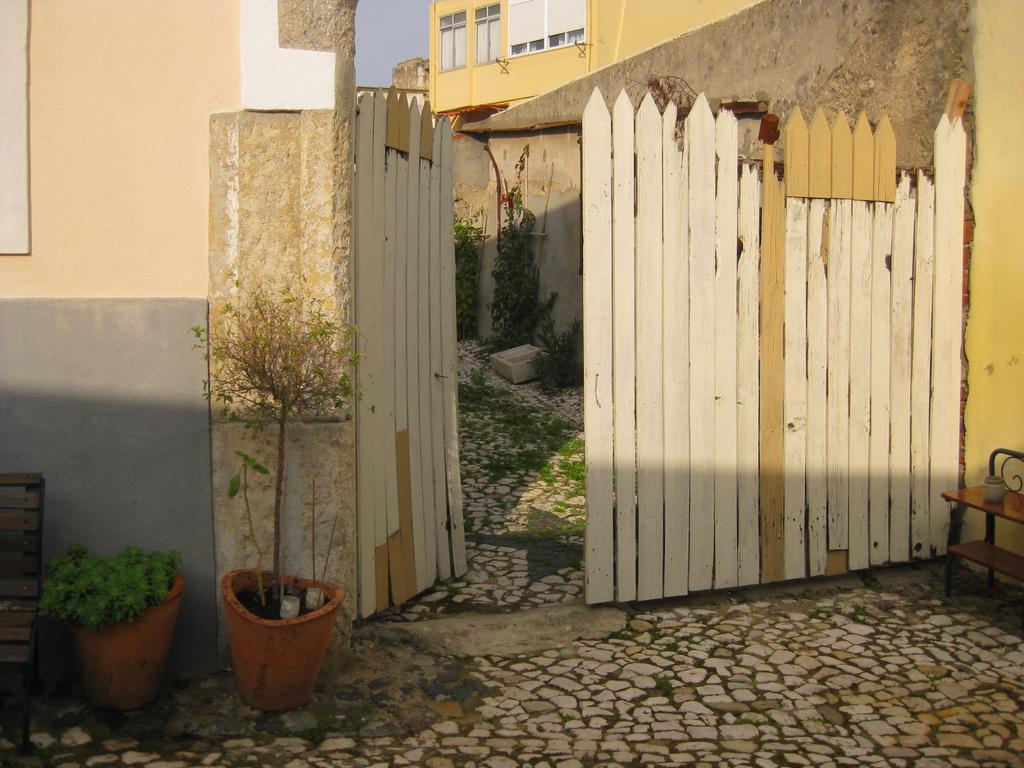 Apartamento The Back Yard Nest Lisboa Habitación foto